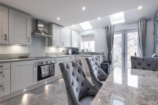 8 Pennington Close (1 of 25).jpg