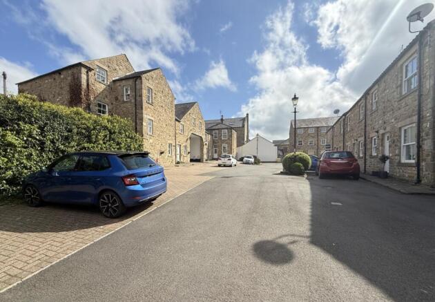 1 bed Ground Flat for sale Image 9
