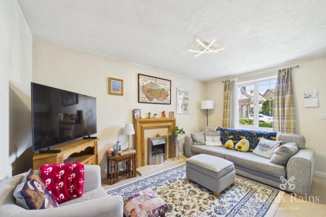 2 bed Semi-Detached for sale Image 3