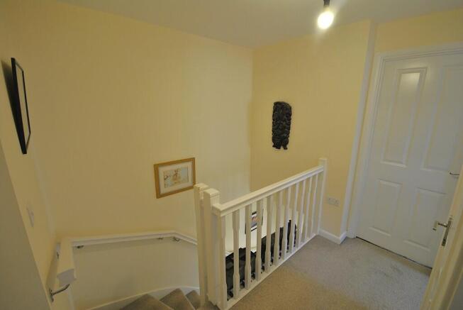 3 bed Semi-Detached for sale Image 11