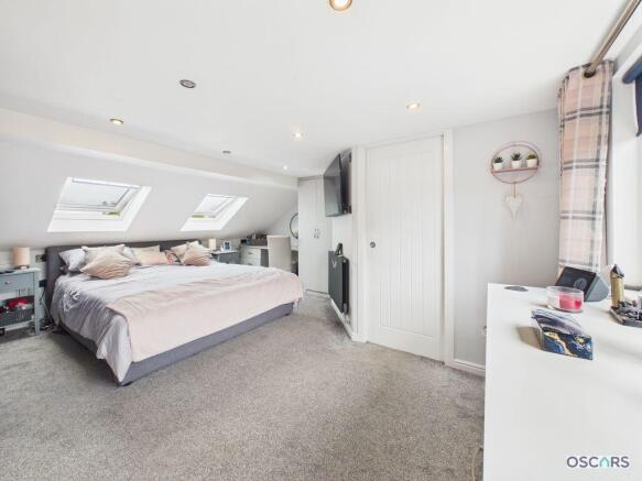 4 bed Terraced for sale Image 11