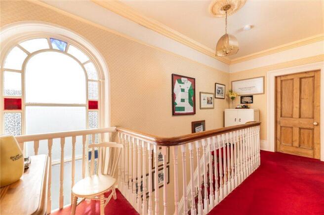 4 bed Detached for sale Image 12
