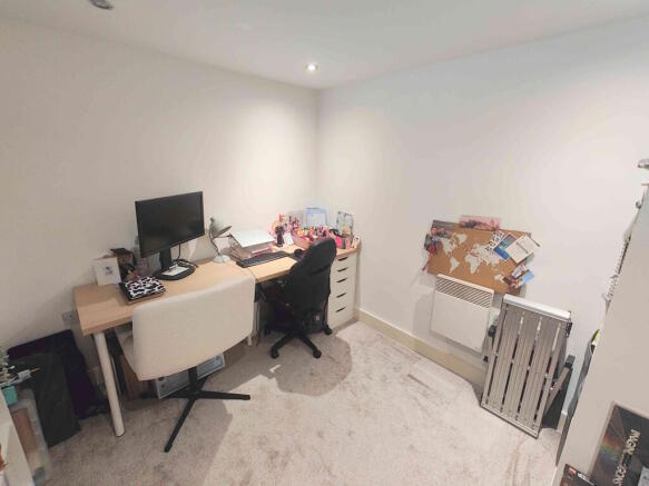 2 bed Apartment for sale Image 11