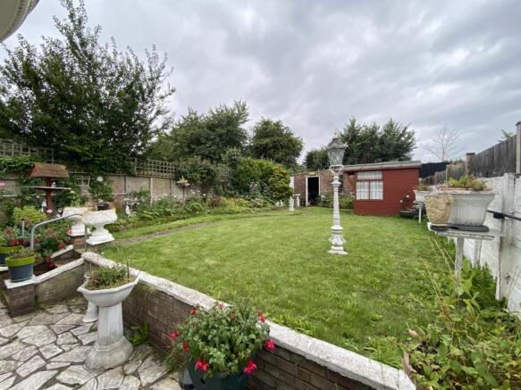 Garden Side Angle