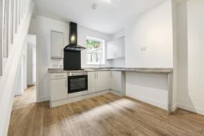 27, Chamberlain Road, Luton, Chatham ME4 5HT