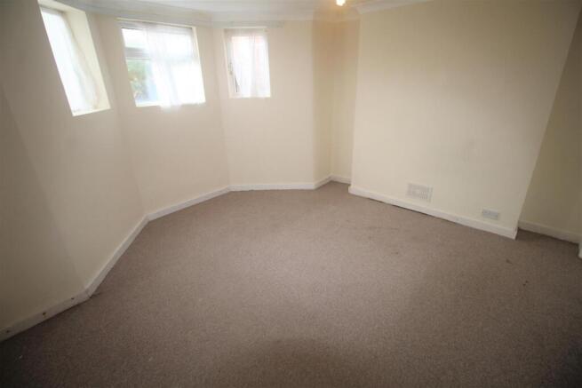 Heene F1 lounge 2.jpg