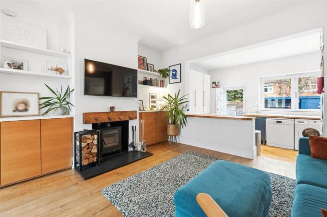 Linden Road, Hampton, TW12 photo 2