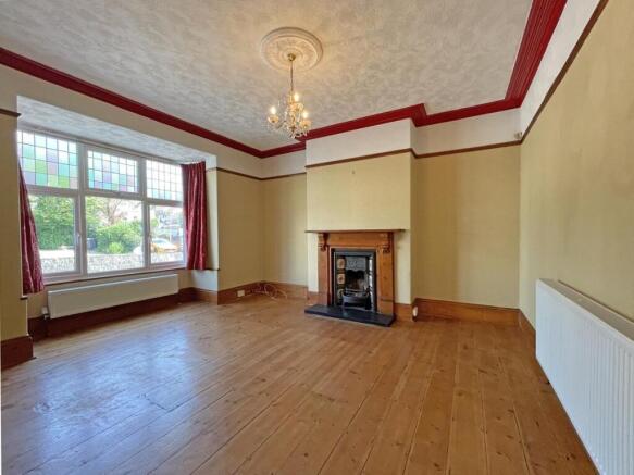 Lower Compton Road 56 - Lounge Front.jpg
