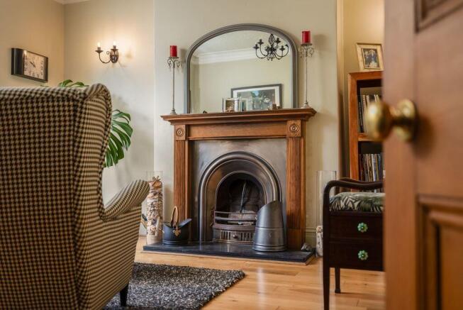 4 bed Terraced for sale Image 6