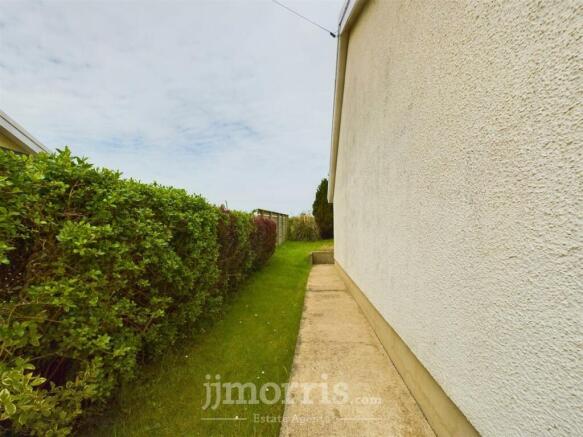 CAM01583G0-PR0117-STILL017.jpg