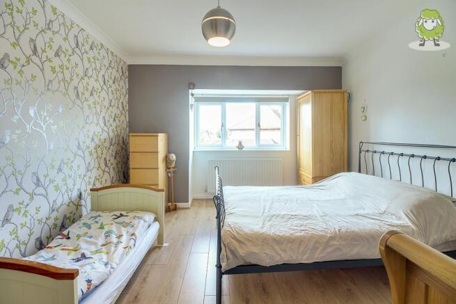 Bedroom 1 (Double)