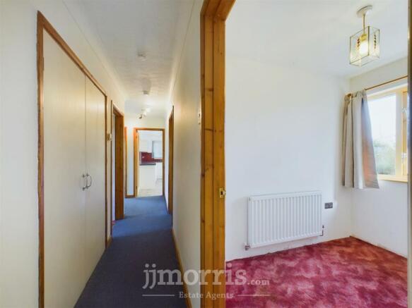 CAM03686G0-PR0020-STILL023.jpg