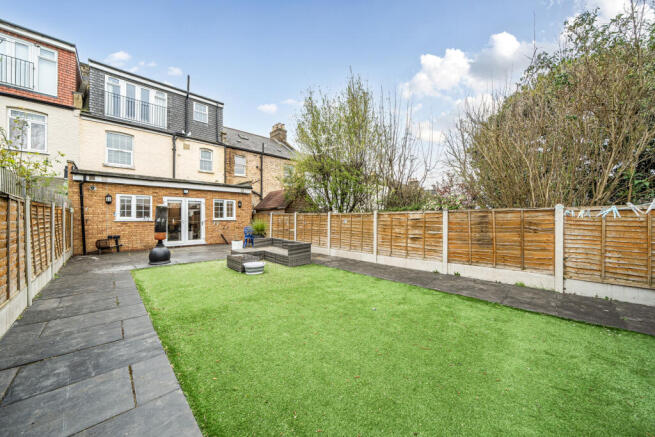 1429097-8-69b3048...