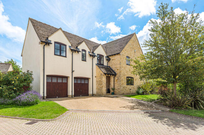 Front / Driveway