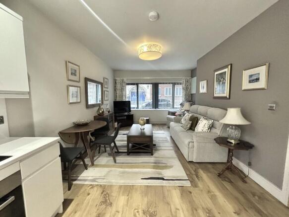 Living/Dining are...