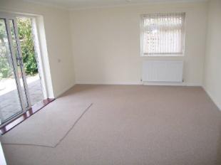 Sitting Room/Bed 2