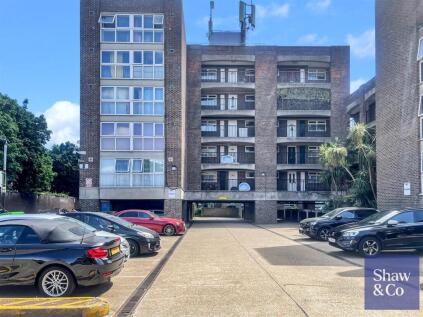 Harris Close, Hounslow