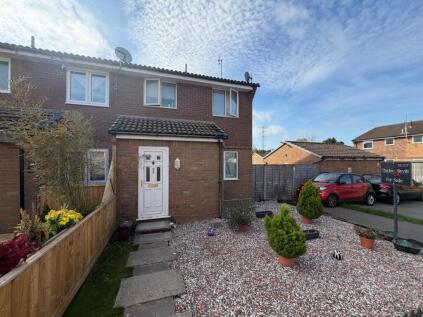 Chetnole Close, Canford Heath, Poole