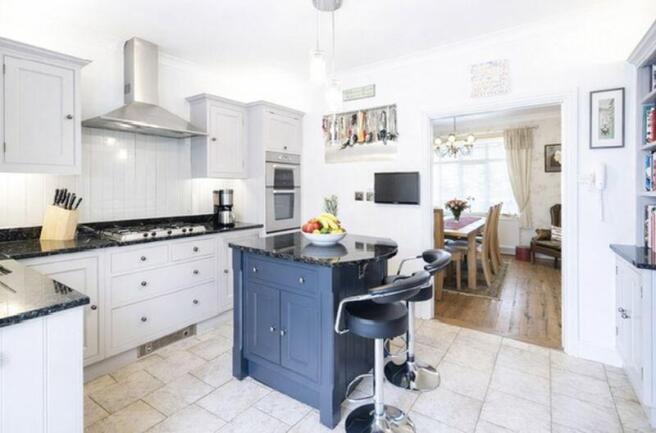 Kitchen diner to dining