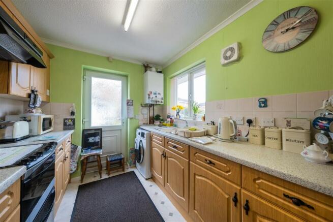 16 Linnet Close-001.jpg