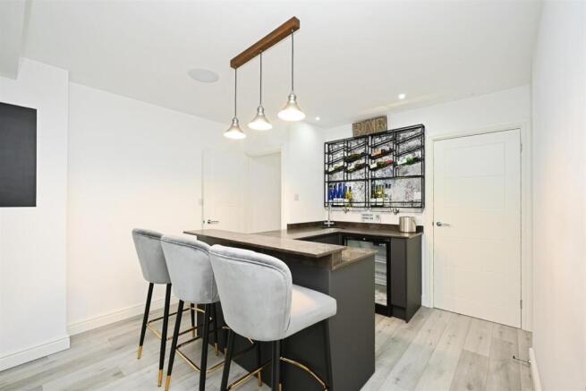 Bar/Games Room