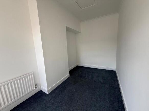 3 bed Terraced to rent Image 5