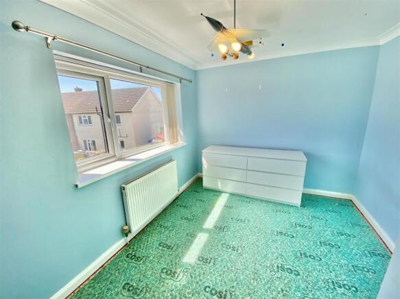 BEDROOM 2