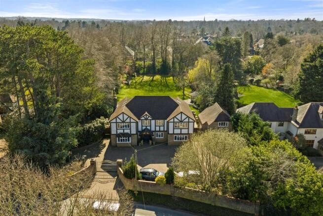 Carsaig, Waterhouse Lane, Kingswood, Tadworth KT20