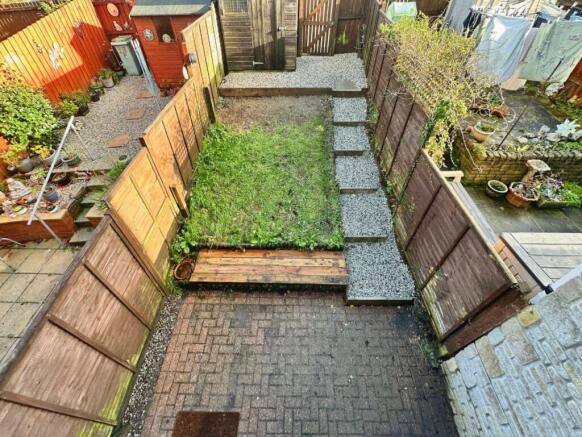 Helston, Two bed home with no onward chain photo 4