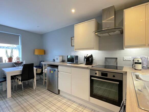 Kitchen Area (1)