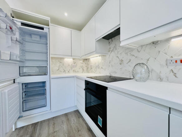 3 bed Town House for sale Image 12