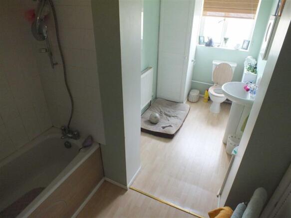 Photo 12