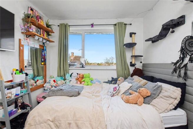 3 bed Terraced for sale Image 12