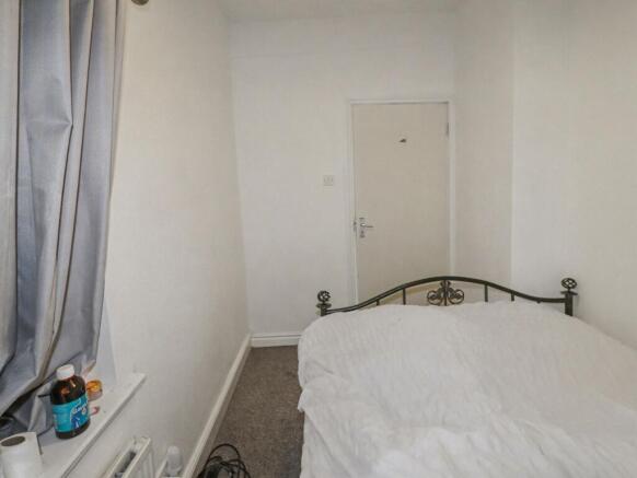 3 bed Terraced for sale Image 7