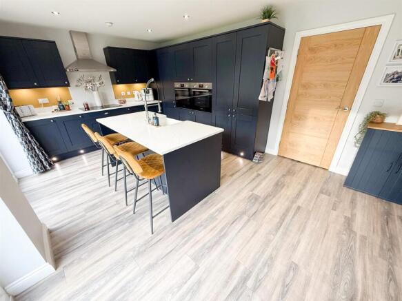 Open Plan Kitchen & Dining Room