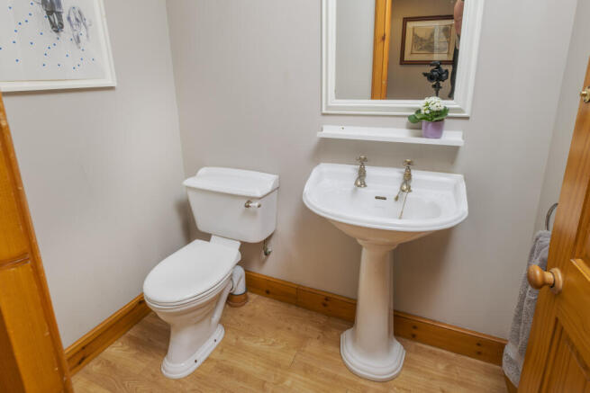 Cloakroom WC