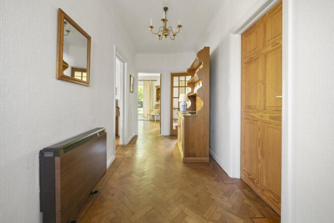 The Causeway, Claygate photo 4