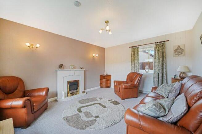 6 Ash Grove, Cowdenbeath, KY4 9BP photo 4