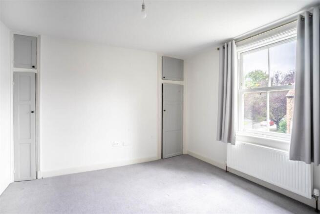 3 bed Terraced to rent Image 11