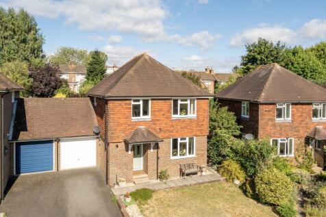 Sheepdown Drive, Petworth, GU28