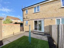 17, Beresford Close, Bedale DL8 2UF