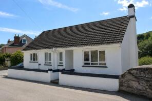 Mas-kee, Fore Street, Torpoint PL10 1NB