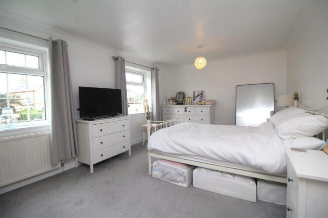 main bedroom 3 .JPG