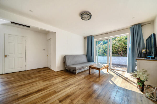 1340419-8-689f55c...