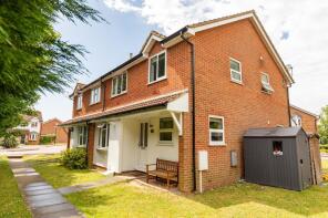 24, Staffords Place, Horley RH6 9GY