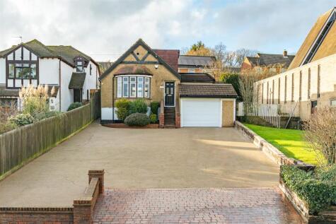 Northaw Road East, Cuffley