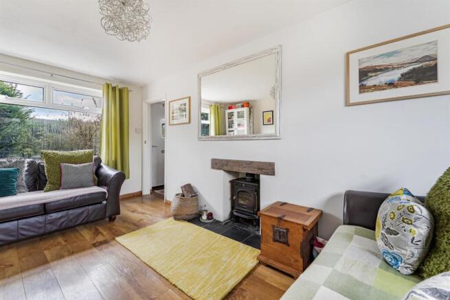 12 Twynhams Rd-14.jpg