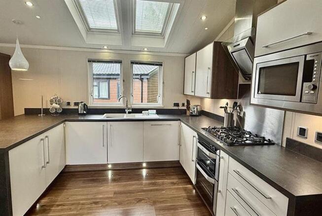 Willerby New Forest Grove  2019, Sandy Balls Holiday Village, Southampton Road, Fordingbridge, Hampshire, SP6 2JZ photo 4