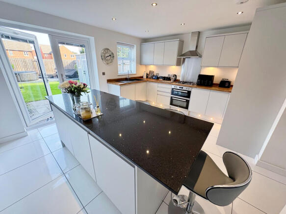 Dining Kitchen.