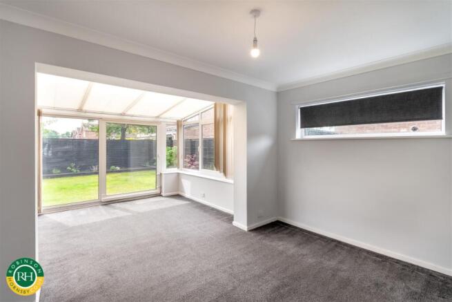 4 bed Detached for sale Image 11
